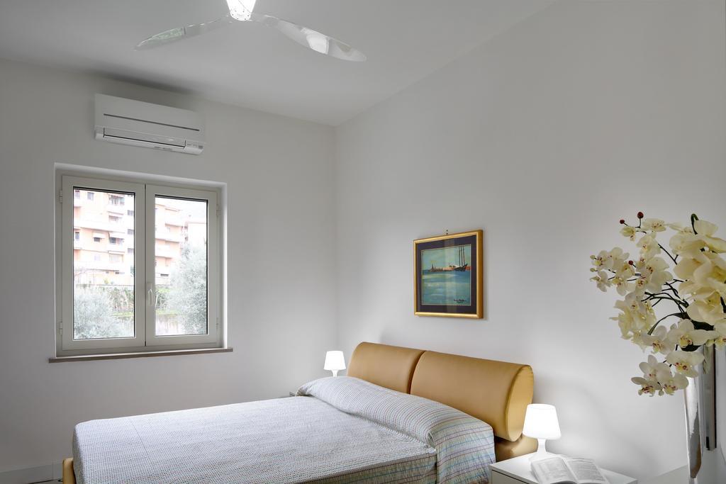 Caruso 2 By Villasandco RentalΣορέντο Δωμάτιο φωτογραφία